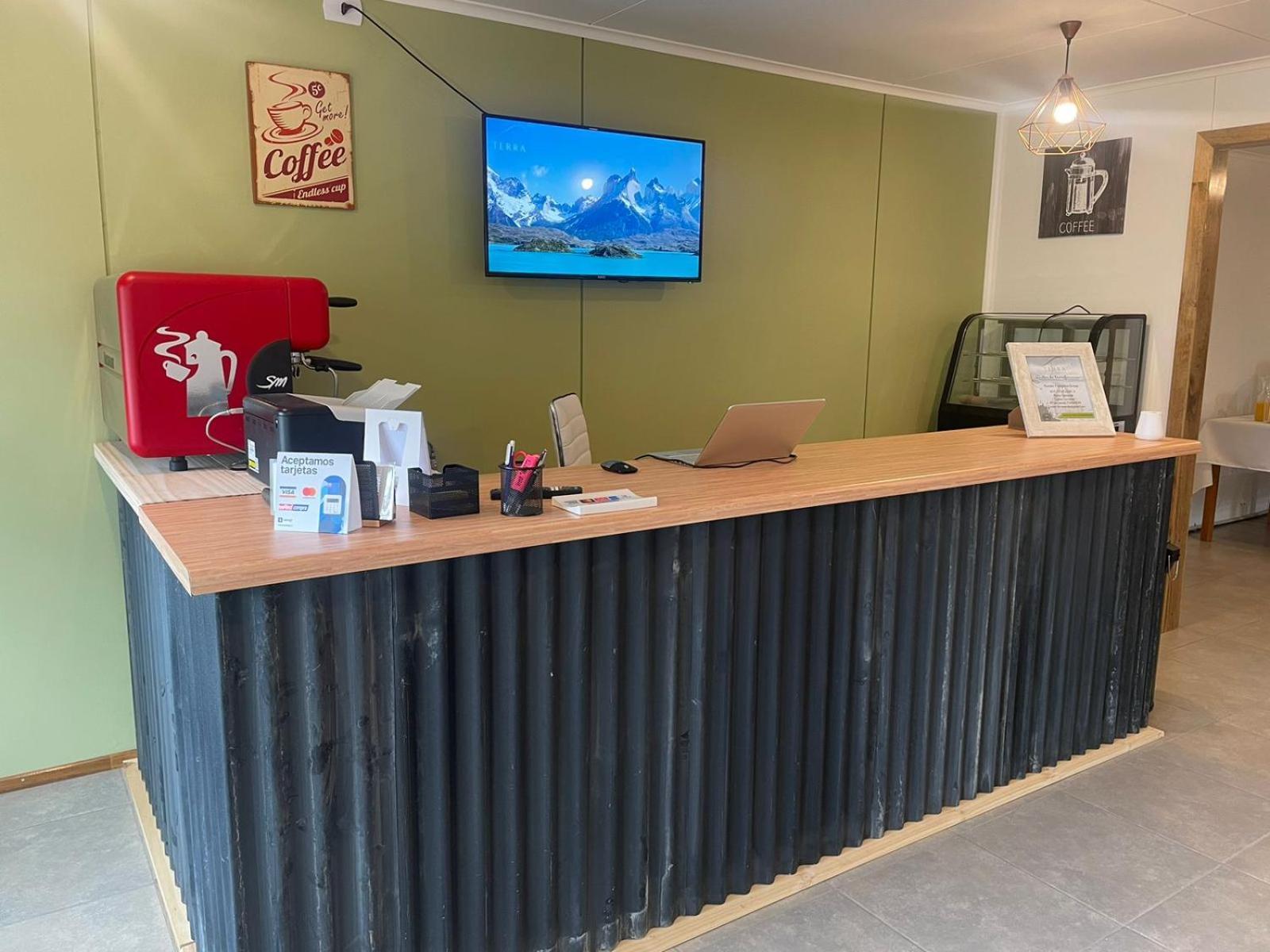 Terra Hostal Puerto Natales Eksteriør bilde